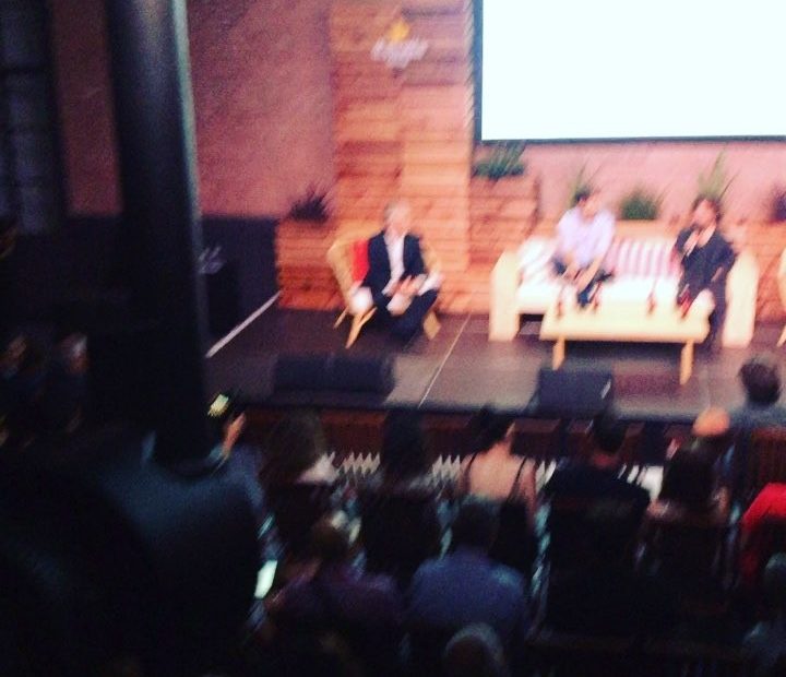 Pelicula Dirigida Por Raul Arevalo Para Estrella Damm Con Peter Dinklage Alvaro Cervantes Gia Jons I Marcel Borras