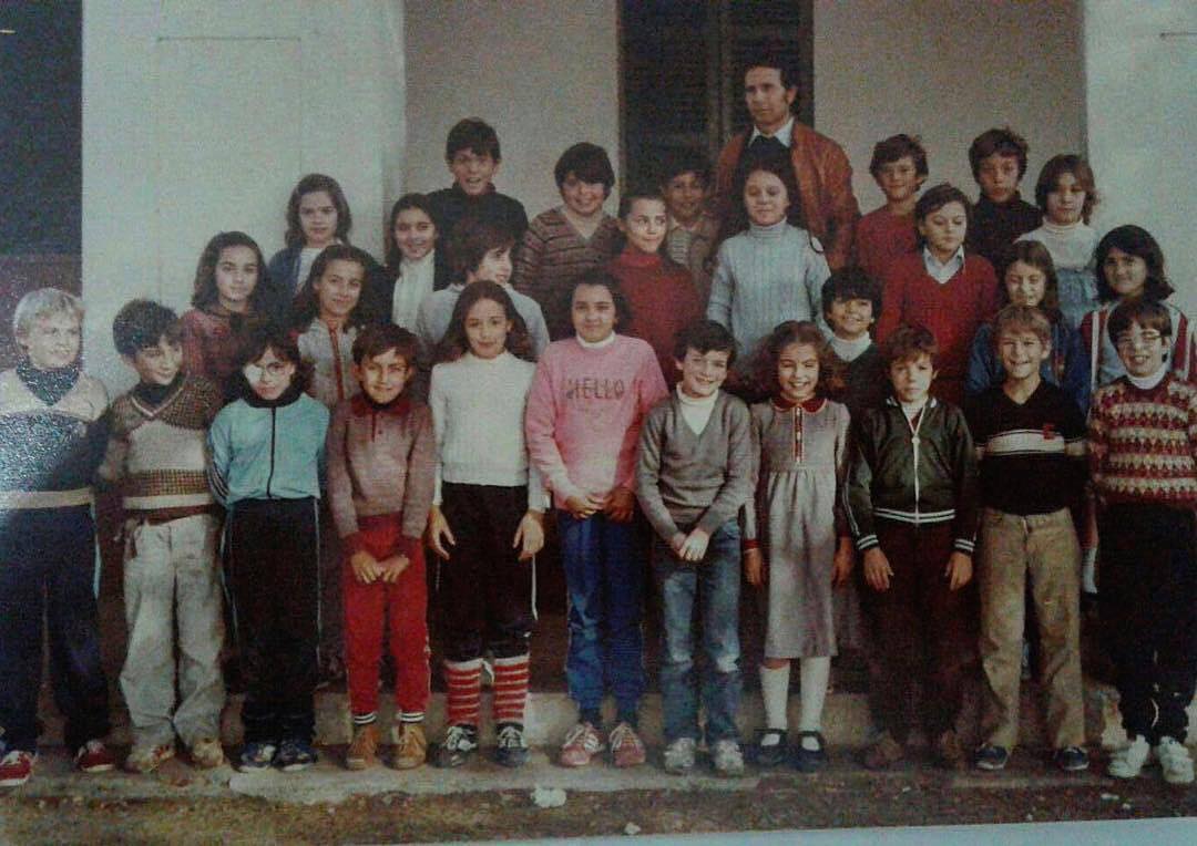 roser amills de niña, foto del colegio de algaida