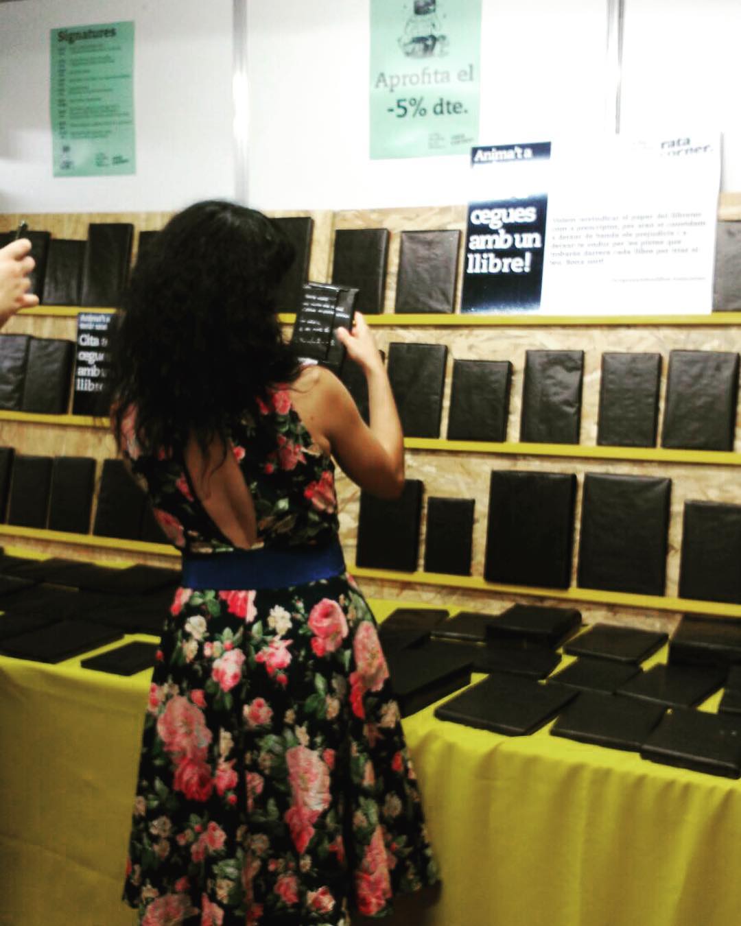 Momento Rata Corner me fotografía fotografiando Rata Corner Fira del llibre de Palma