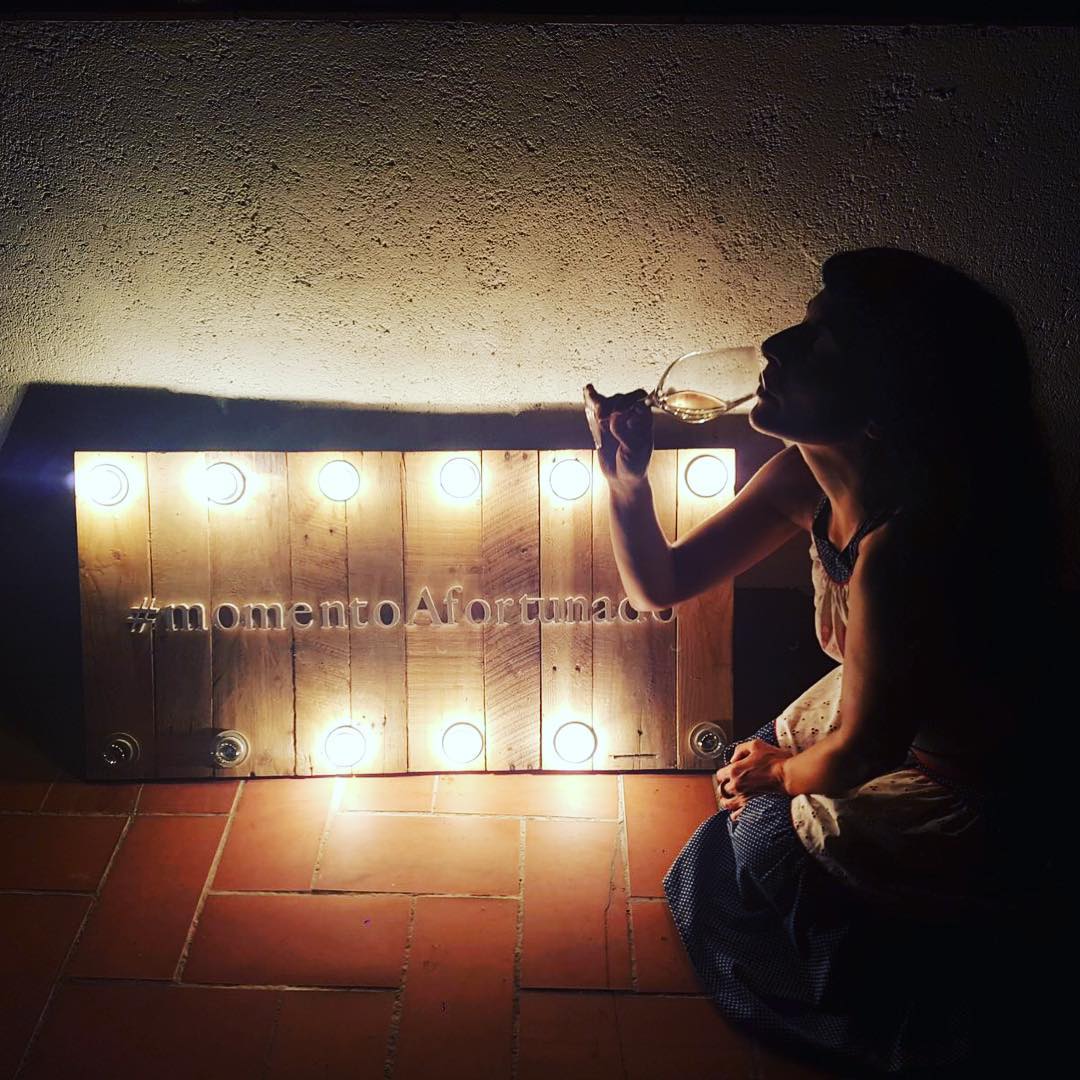 Vino afortunado i Roser Amills