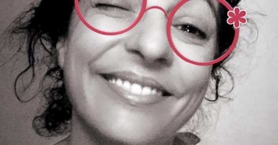 roser amills con gafas divertidas