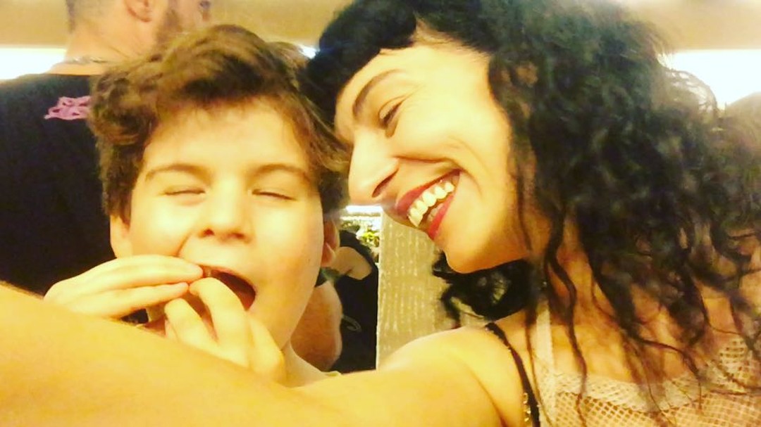 roser amills y su hijo juan