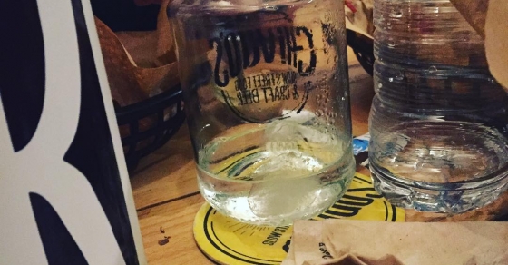 Dónde estamos? Un saludo a @garciaaurin :)) - Roser Amills, escritora mallorquina