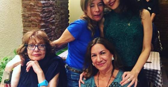 Con Cristina Fernandez Cubas, @percebesabad y Piluca Vega, tenemos química ;)) - Roser Amills, escritora mallorquina