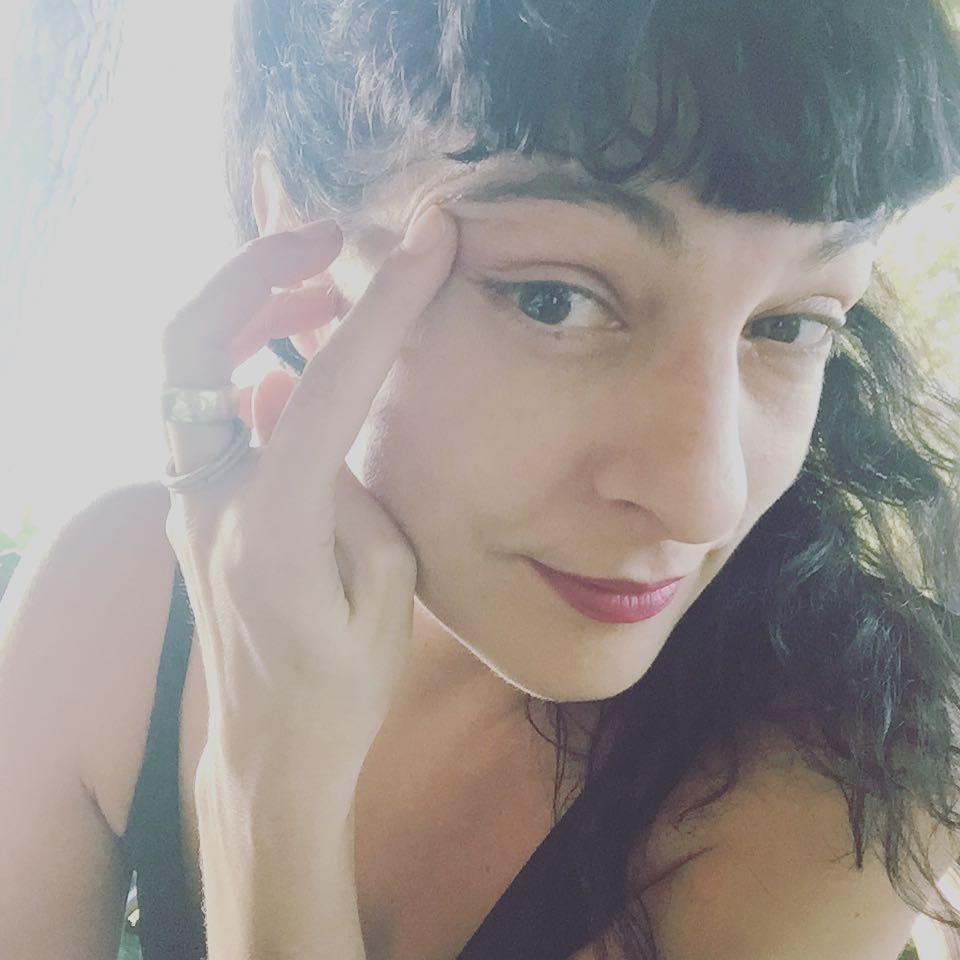 Una lentilla/tirita me cura una herida de 3mm en la córnea. Gracias urgencias de oftalmología #maternitat .