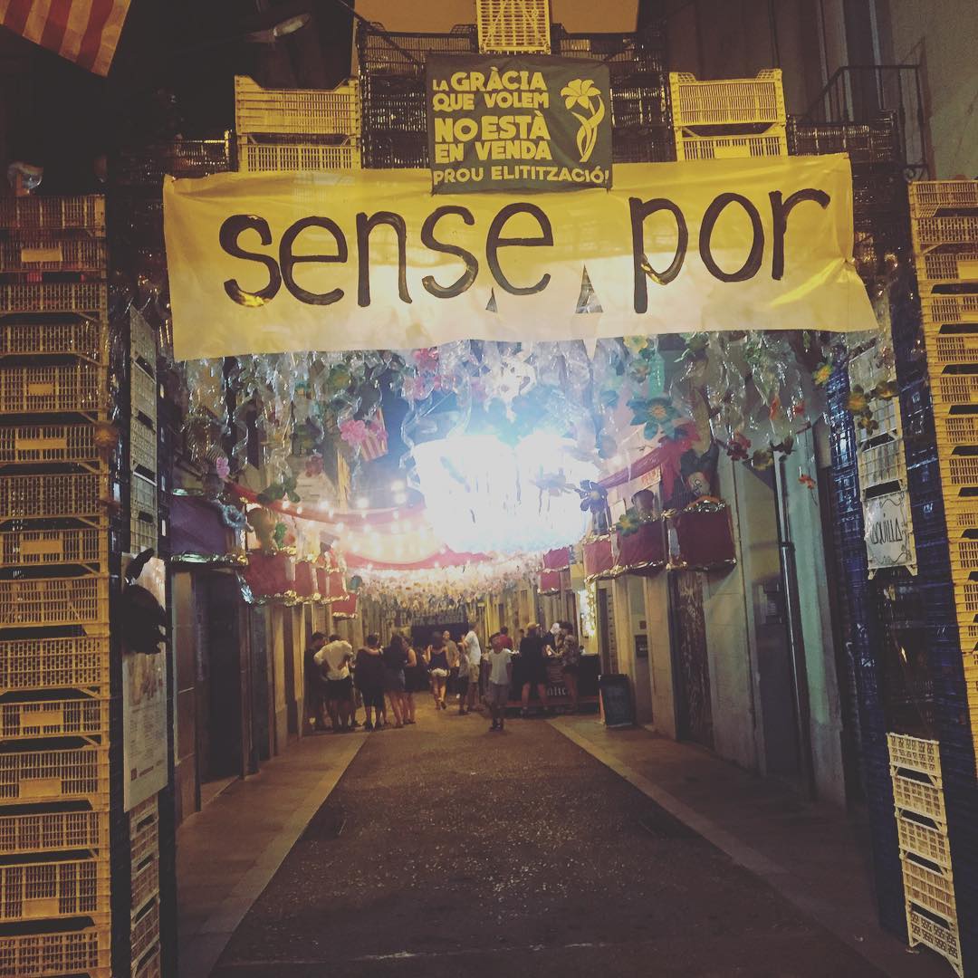 El barri de Gràcia #sensepor #stopterrorism #festesdegracia