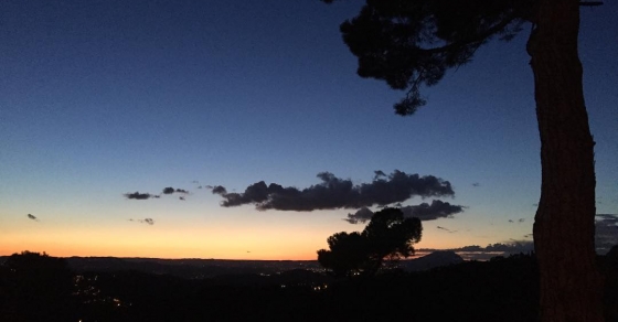 Sin filtros, la puesta de sol de hoy - Roser Amills, escritora mallorquina