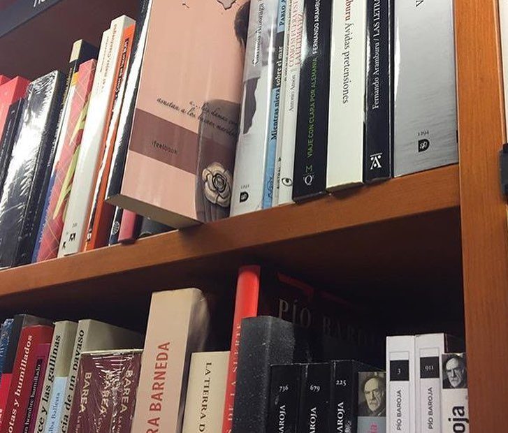 La novela de Roser Amills La bachillera en la libreria Laie