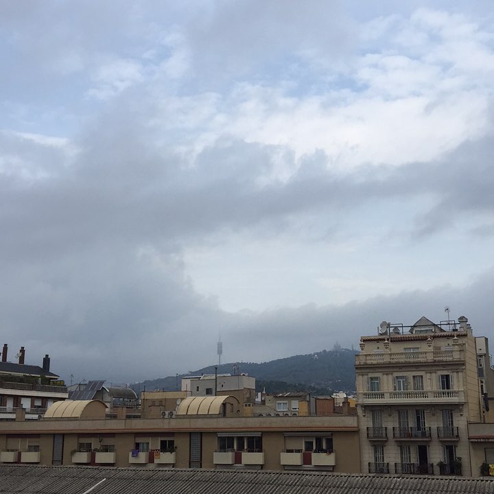 Nubecitas y tal   #buenosdias Bon dia #morning