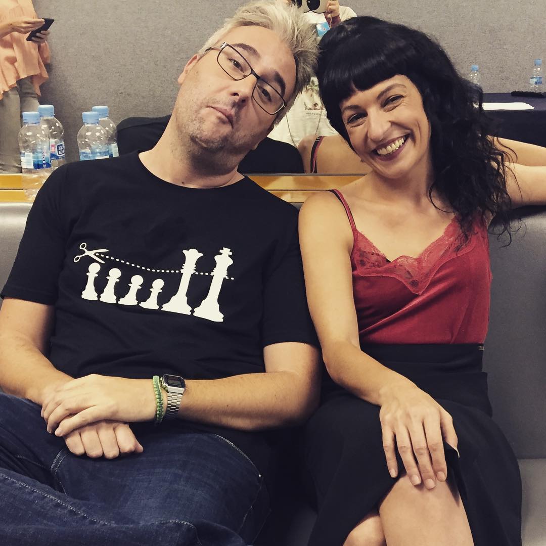 Ja som a la saleta de descompressió de #tardaobertatv3 En uns minuts ens tindreu en pantalla!!!