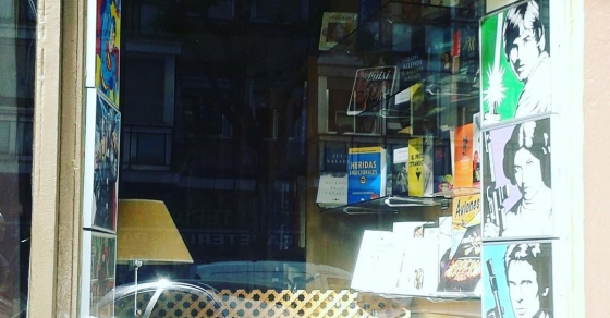 Un día sin leer es un día perdido :)) @codice_magno - Roser Amills, escritora mallorquina