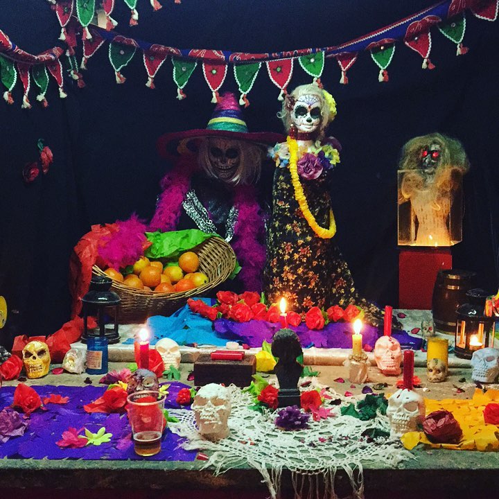 Gracias, muertitos, por cedernos vida