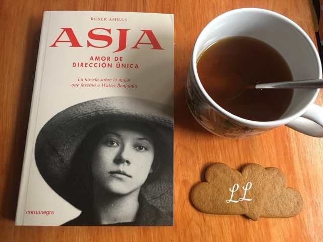 la novela de roser amills sobre asja lacis reseñada por locura de libros