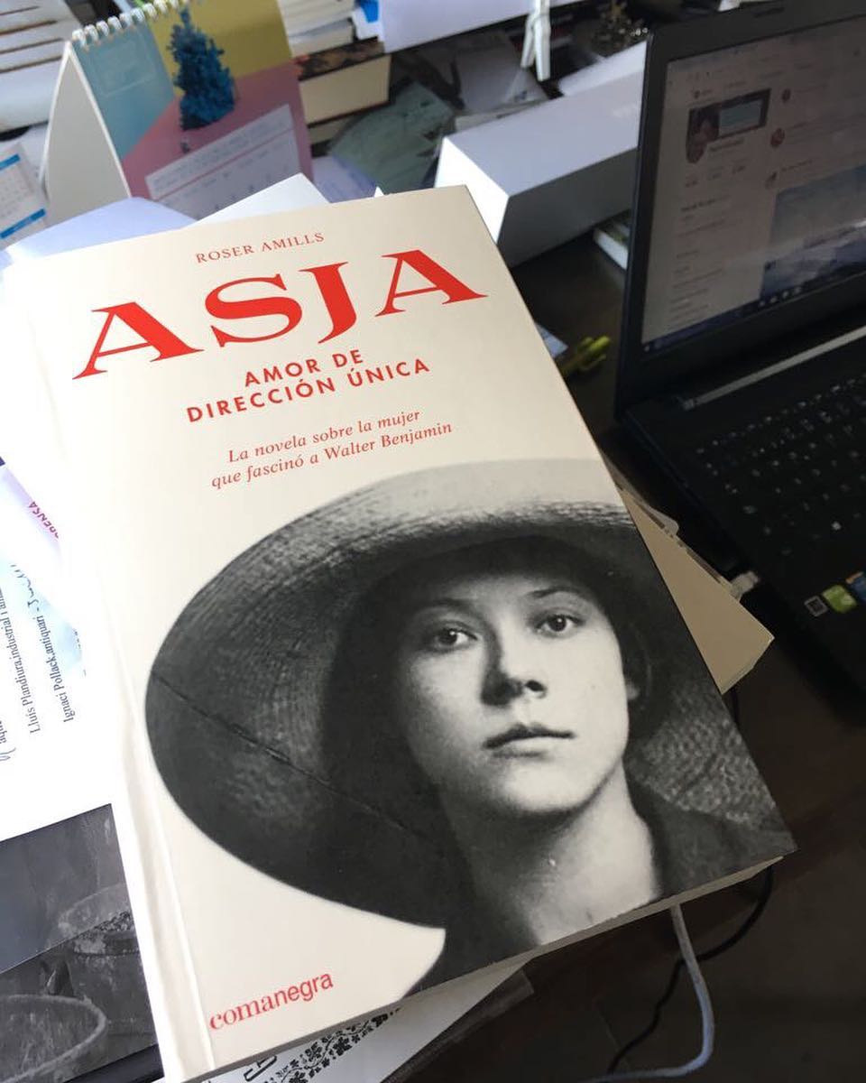 novela sobre Asja Lacis de Roser Amills