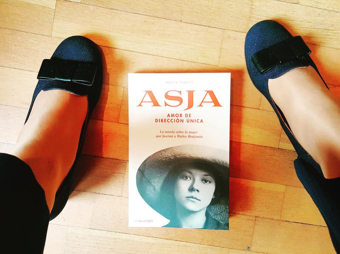 novela sobre Asja Lacis de Roser Amills