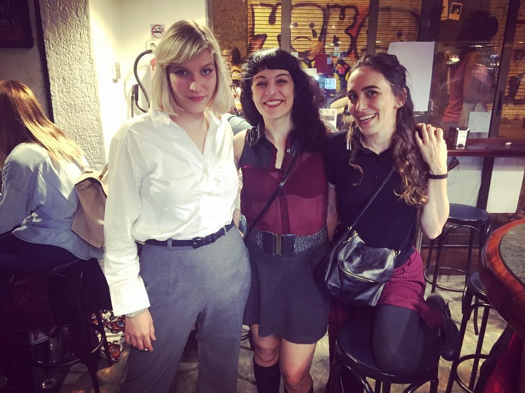 A la izquierda @ms.clarissamatissadalloway y a la derecha, Laura  