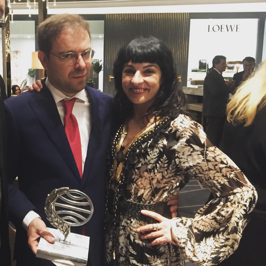 roser amills en el premio planeta 2017 con javier sierra