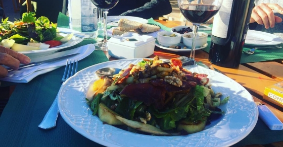 Cuando tenía 13 años trabajaba en este restaurante algunos fines de semana :)) - Roser Amills, escritora mallorquina
