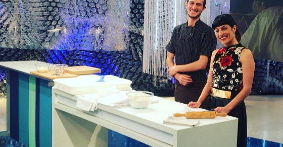 roser amills @tardaobertatv3 de la bona estona que hem passat @ruthjimeneztv i @frankie_gallo_chachacha :)) [top @ottovanrhuskbcn 🌹]
