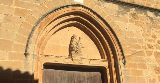Bon #DijousBo17 amb una foto de l’esglèsia del meu poble, #Algaida - Roser Amills, escritora mallorquina