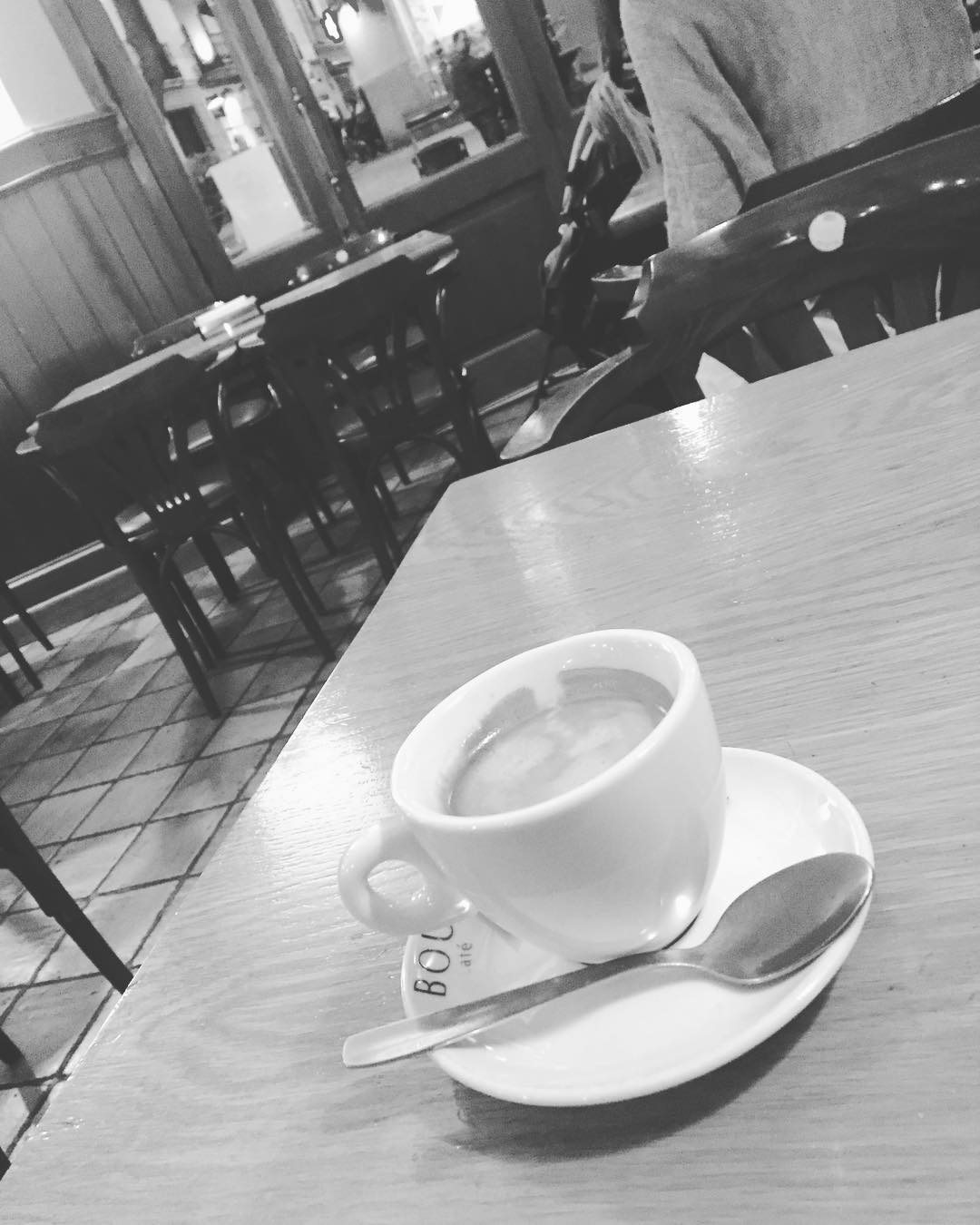 Los buenos sentimientos son como las buenas bromas, si se tienen que explicar es que no eran tan buenos