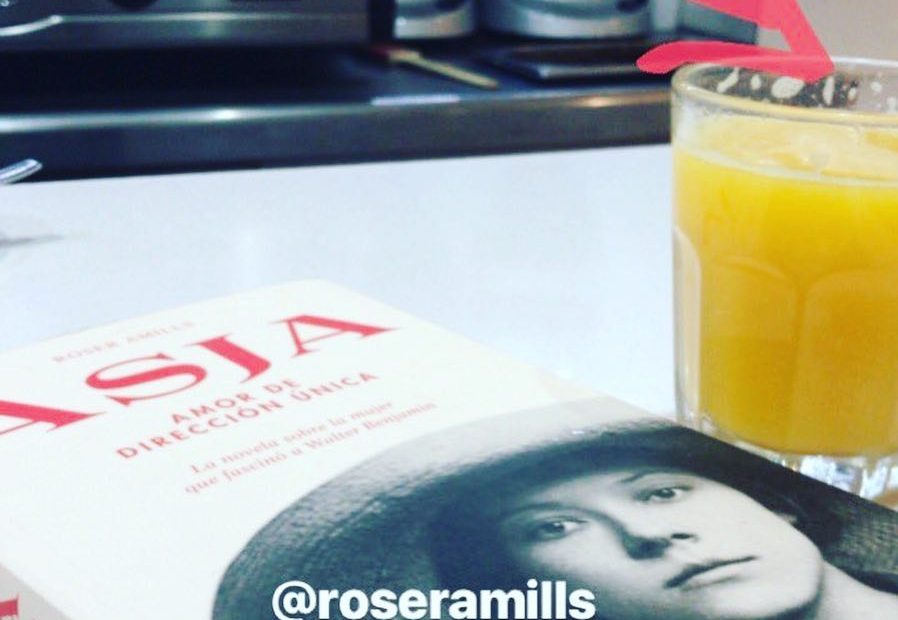 foto de annabel arcos de la novela sobre asja lacis de roser amills