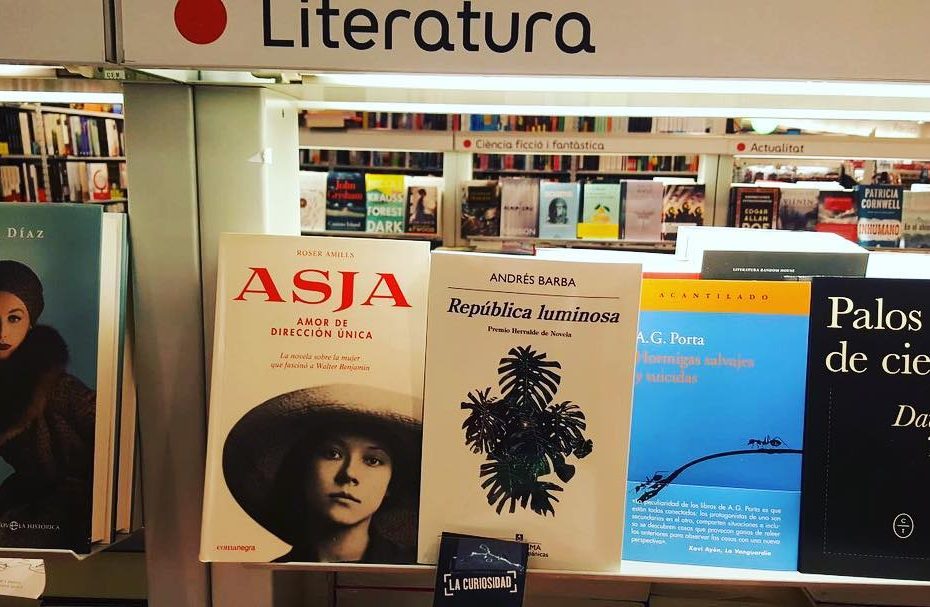 La novela sobre Asja Lacis de Roser Amills en la FNAC