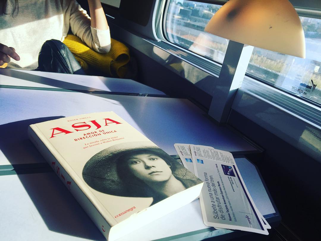 novela sobre asja lacis de roser amills