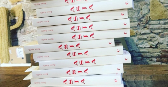 novela sobre asja lacis de roser amills