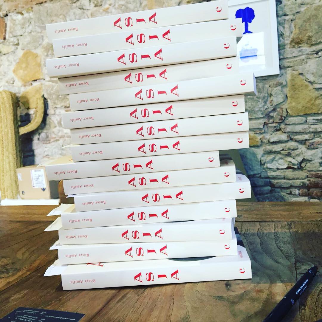 Las listas de Navidad de los lectores son… LECTURAS! Gracias a los que habéis elegido regalar Asja Lacis & Walter Benjamin . #leeressexy #regalalibros #regalacultura