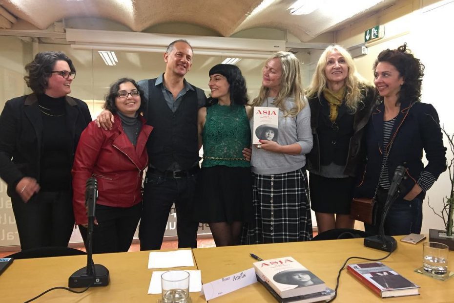 presentacion de asja de roser amills en barcelona
