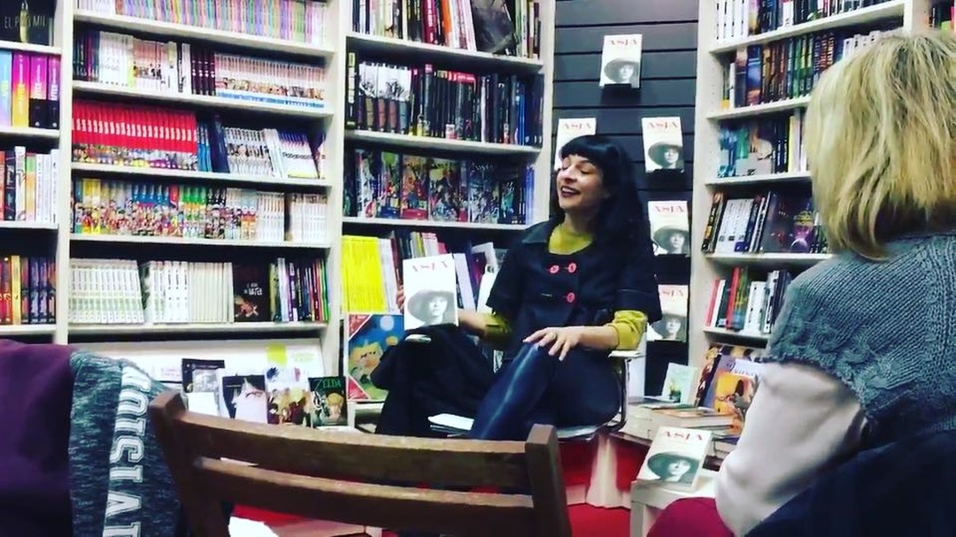 presentacion de la novela sobre asja lacis en cerdanyola