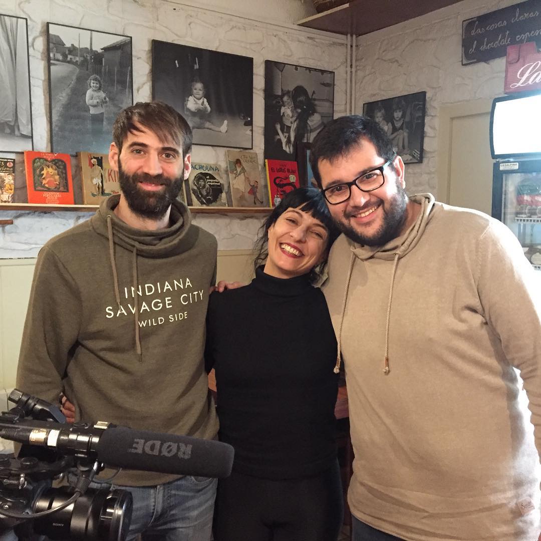 Roser Amills amb Marc Riera rodatge de Benmirat produccions