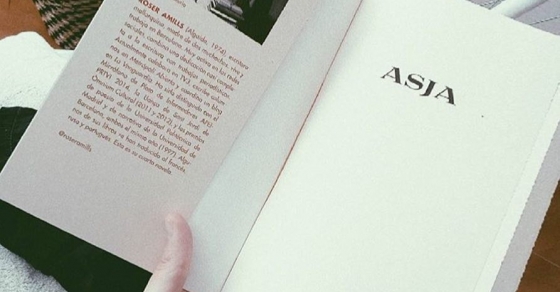 roser amills dedica su novela sobre asja lacis a maria mestre