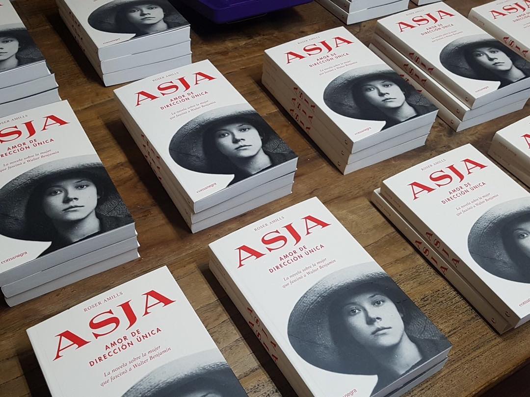 roser amills novela sobre asja lacis y walter benjamin