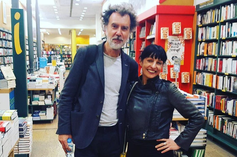 roser amills presenta el libro de rafa caunedo en la casa del libro de barcelona