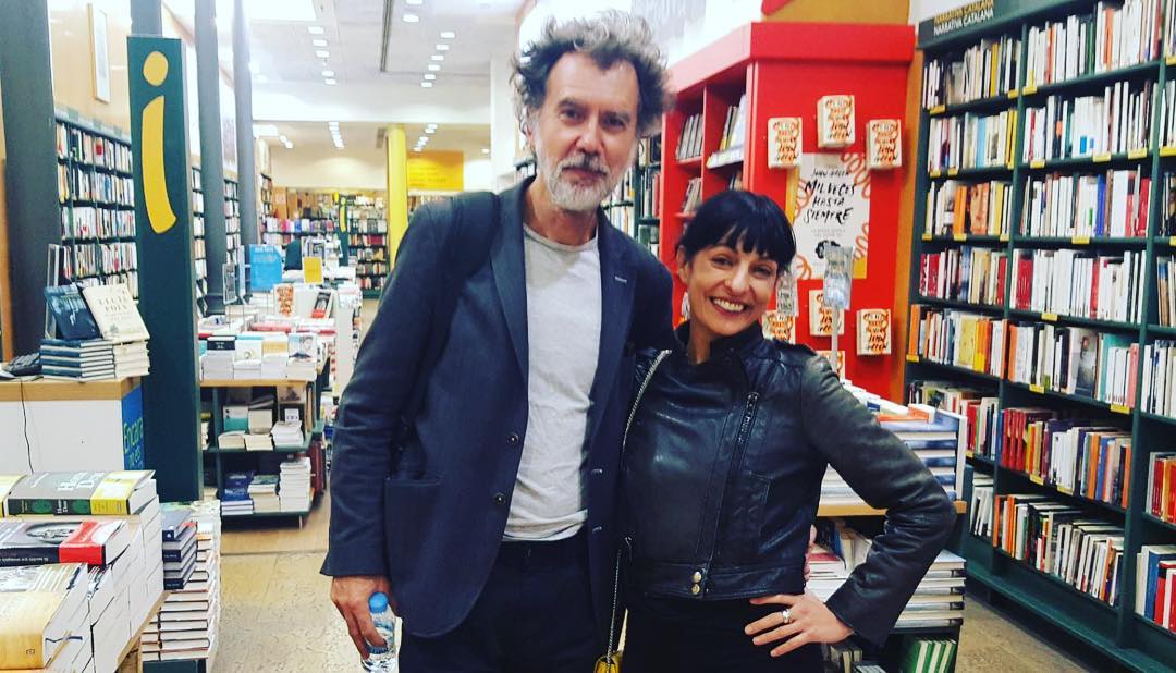 Ayer #lacasadellibro de Barcelona tuvo visita de excepción: Rafa Caunedo y #loqueelladiga Echadle un vistazo, os enamorará de la vida ..