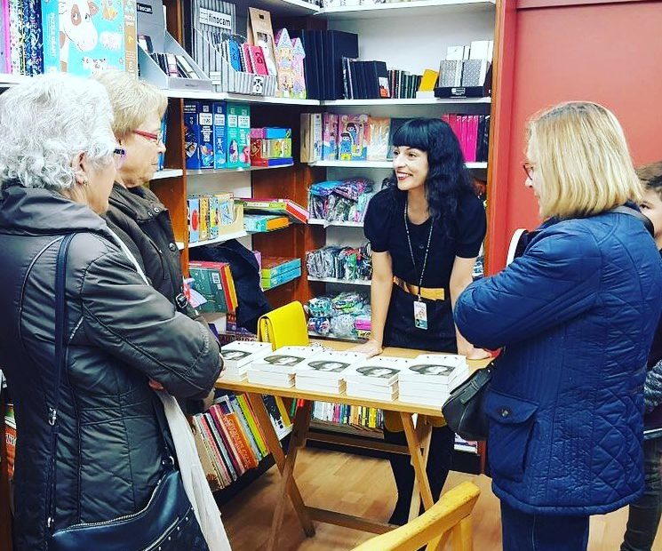 roser amills presentacion libreria arola