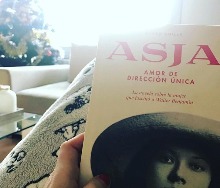 novela sobre asja lacis de roser amills