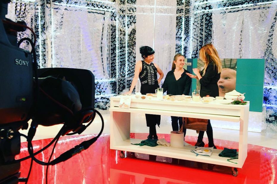roser amills en tarda oberta de tv3 con olga brunner y ruth jimenez