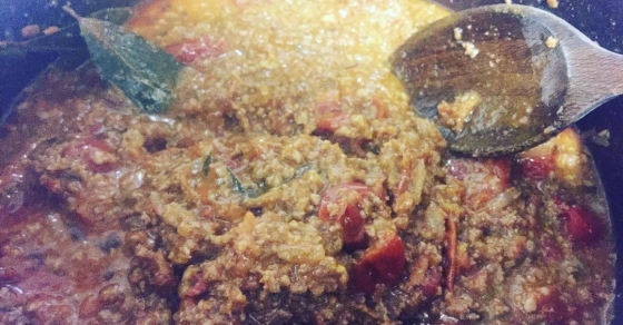 Por fin he aprendido a preparar la auténtica salsa #bolognese ;)) O casi! - Roser Amills, escritora mallorquina