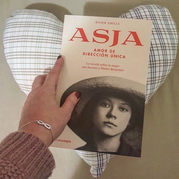 Novela sobre Asja Lacis de Roser Amills