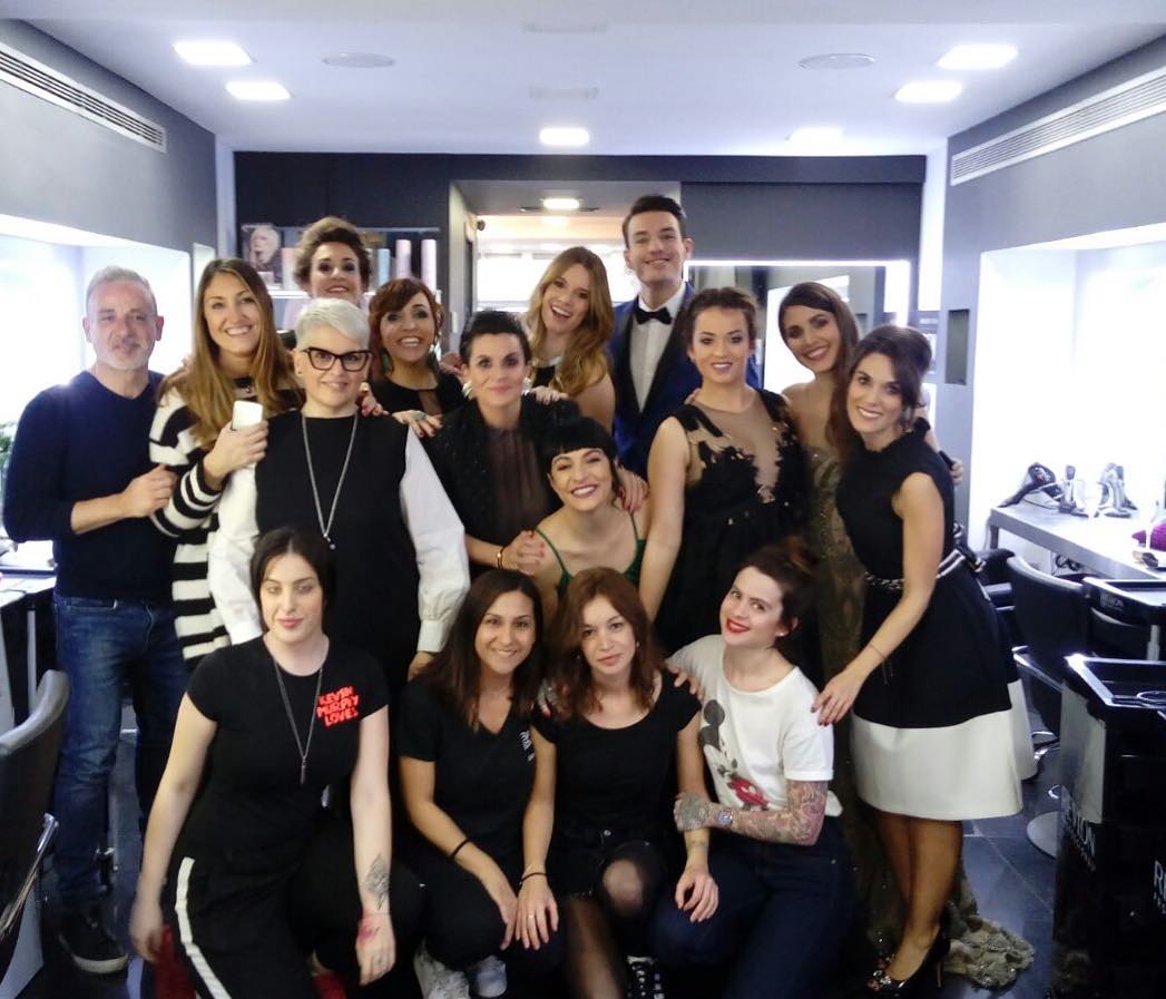 Roser Amills con Anna Bertran, Aida Flix, miriam tortosa y agnes busquets tarrasa premis Gaudí