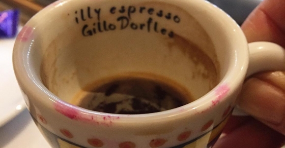 Besitos de café ;)) - Roser Amills, escritora mallorquina