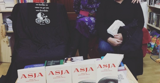 Roser Amills con jose luis poveda y asja lacis en Madrid