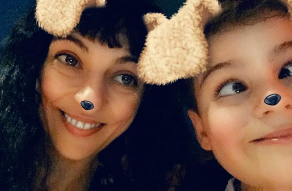 roser amills con su hijo juan