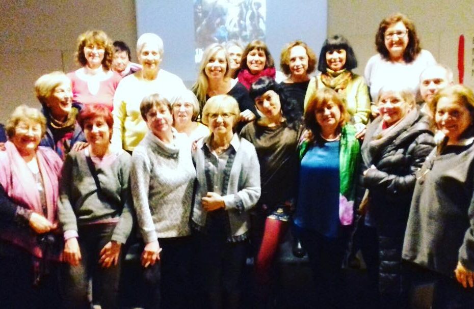 Roser Amills en el club de lectura de la biblioteca de Rubi para hablar de La bachillera