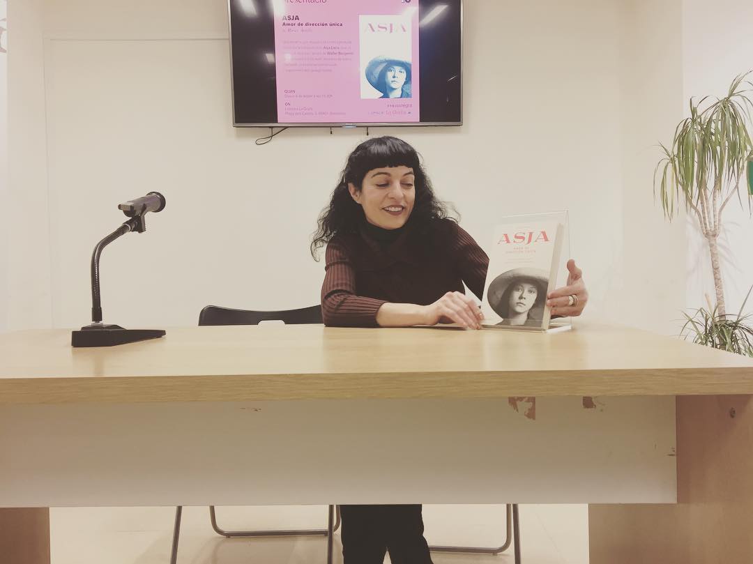 roser amills, presentació llibreria la gralla de Granollers