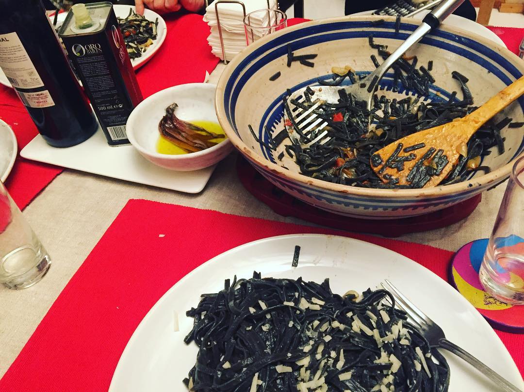 Sobremesa de Roser Amills con Cris Moreno Bonet y Sebastià Ramis