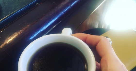 Hoy Carlos ha hecho su primer #cafeamericano :)) - Roser Amills, escritora mallorquina